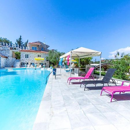 גאיוס Paco'S Resort Holiday Flats מראה חיצוני תמונה